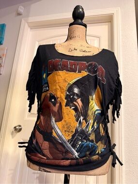 Deadpool x Wolverine Graphic Fringe Tee - Black
